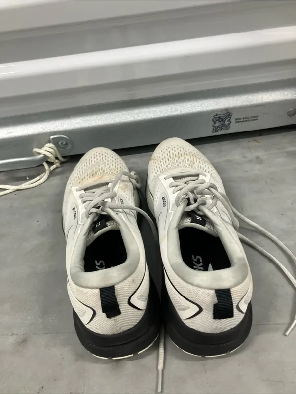 Brooks Trace 3 Womens Running Shoes White Black Grey 1204011D191 Size 10.5 B - Image 6