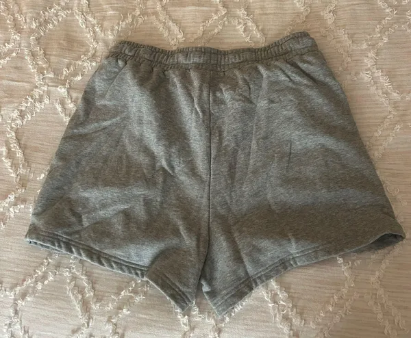 Young LA Shorts Size L - Image 2