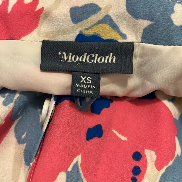 Modcloth Exciting Find Floral Dress - Image 10