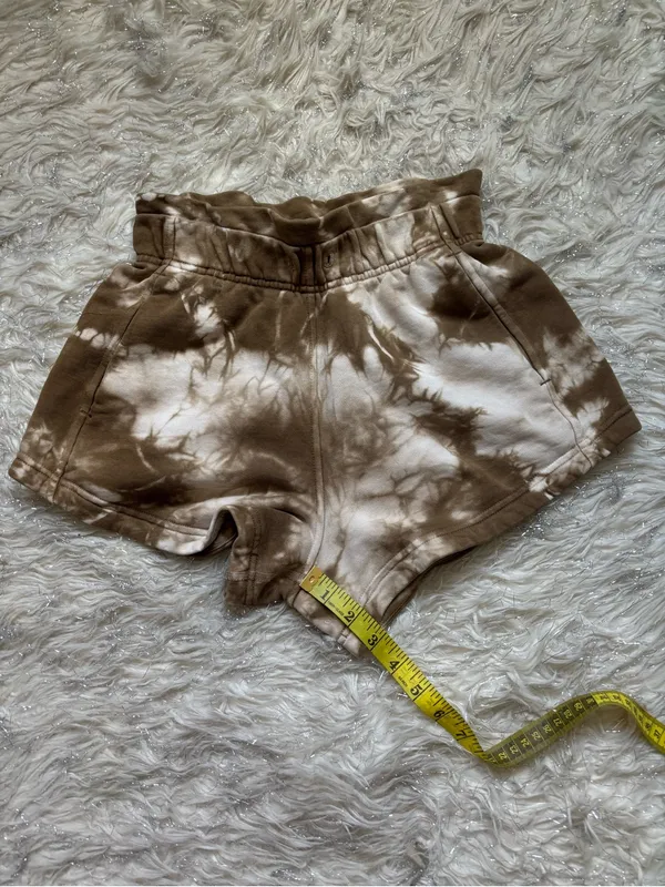 Lululemon Athletica Inner Glow Tie-Dye High-Waist Athletic Shorts Size 2 - Image 6