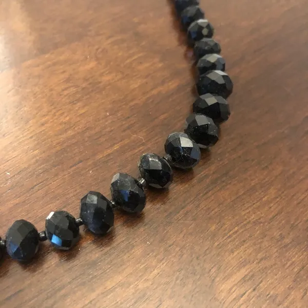Beaded black necklace - Image 2