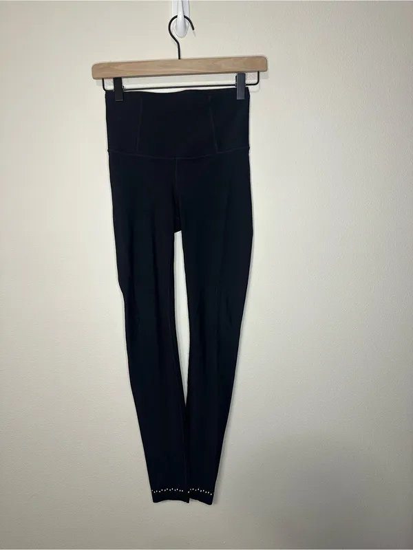 Lululemon Zoned In Tight *27" Black reflective detail cutouts size 4 W5BBNS - Image 9