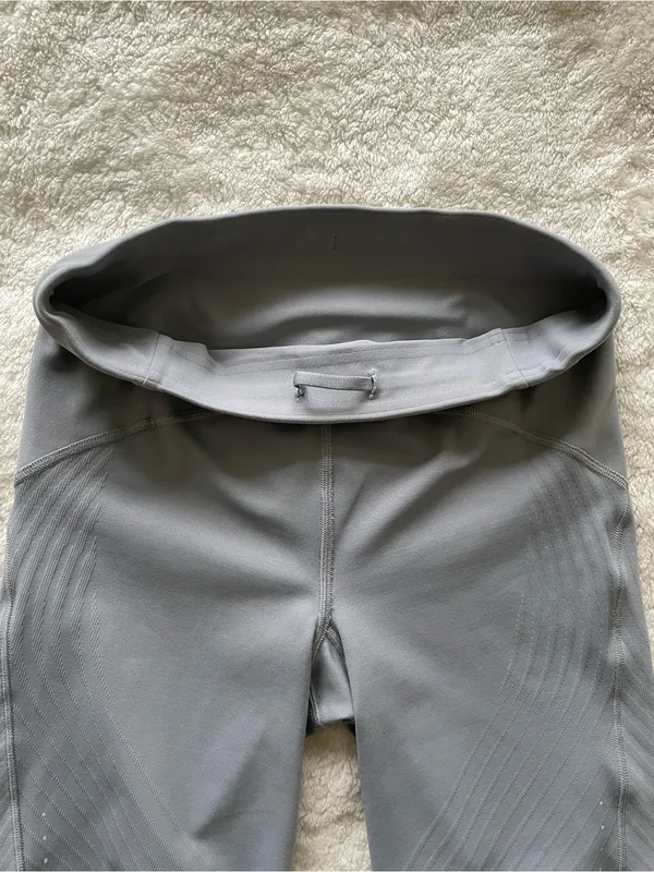 Lululemon SenseKnit Running High-Rise Short 10" Grey Size 6 - Image 8