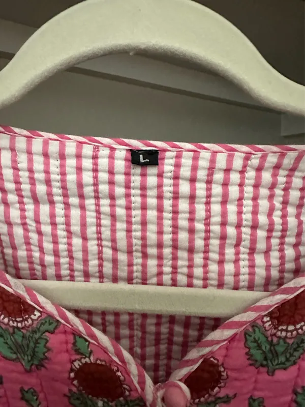 Pink quilted jacket Size L - Image 4