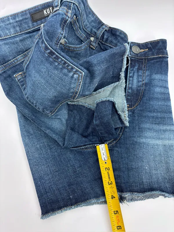 Kut from the Kloth Indigo Blue Frayed Hem Jean Shorts - Image 8