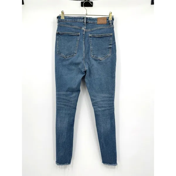 Zara Women’s High Rise Skinny Leg Jeans Size 8 Medium Wash Raw Hem 27 Inseam - Image 2
