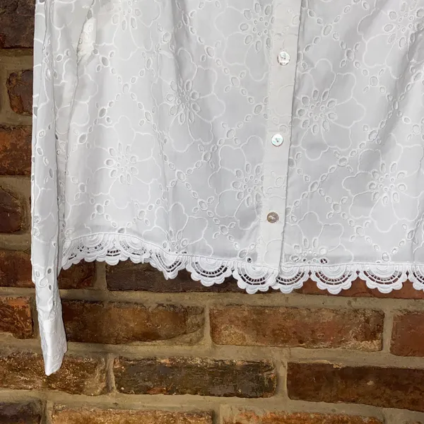 Lilly Pulitzer White Singrid Eyelet Long Sleeve Button Down Top Women's Size XS - Image 4