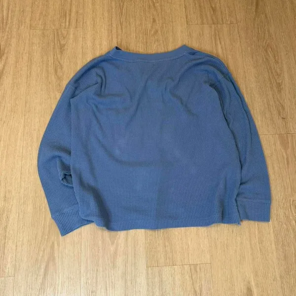 L.L.Bean waffle knit top Women's size small Blue - Image 3