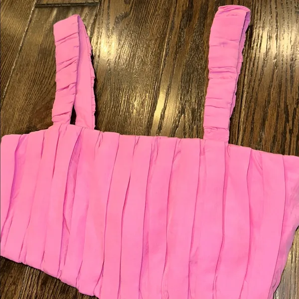 Astr Vibrant Pink Top new with tags size medium - Image 6