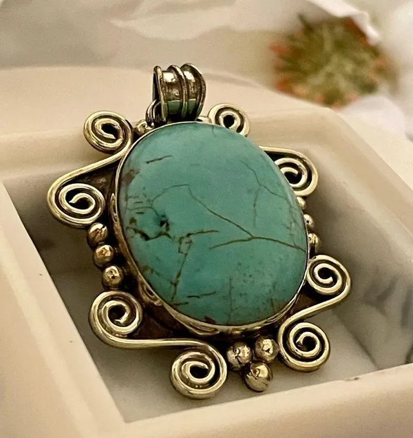 Boutique Howlite pendant from India. Gorgeous stone to slip on your favorite necklace! - Image 6