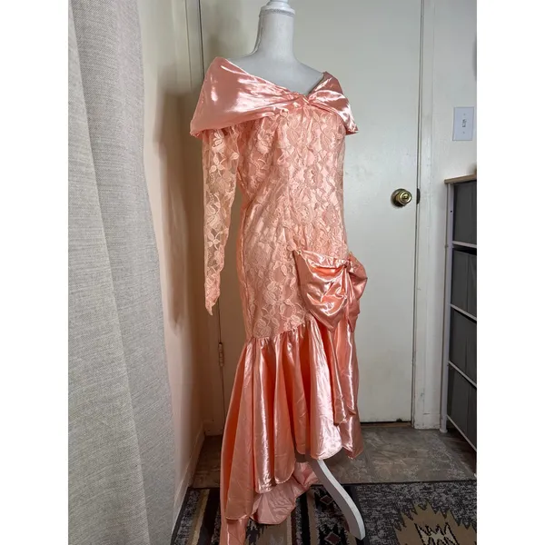 Vintage 1980s Peach Satin & Lace Off-the-Shoulder Prom Formal Gown Oversized Bow - Image 3