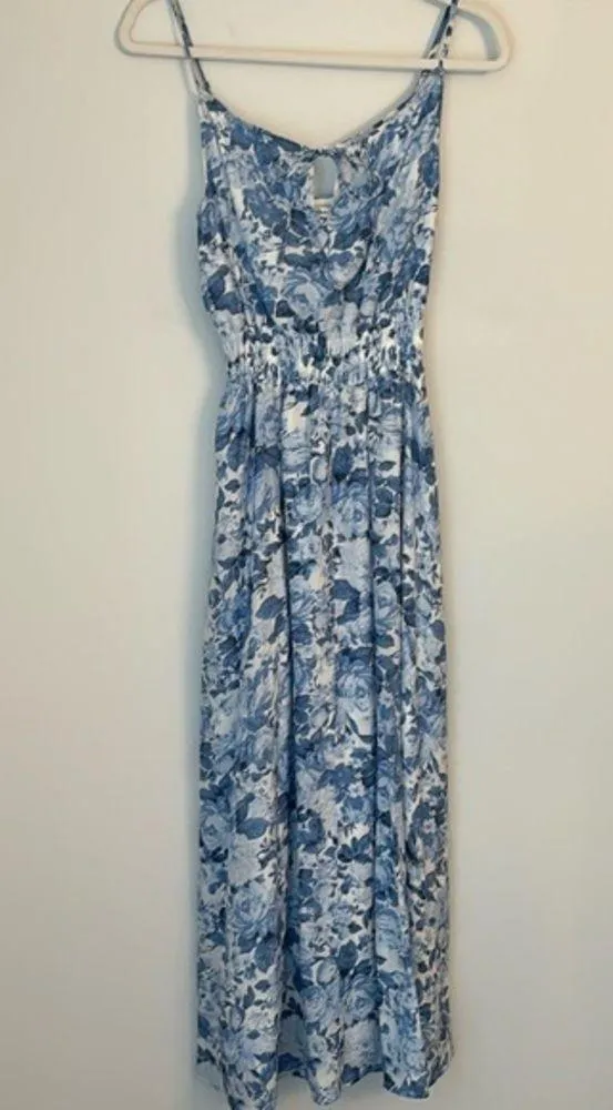 Abercrombie NWT Blue Floral Flowy Crinkle Maxi Dress - Image 4