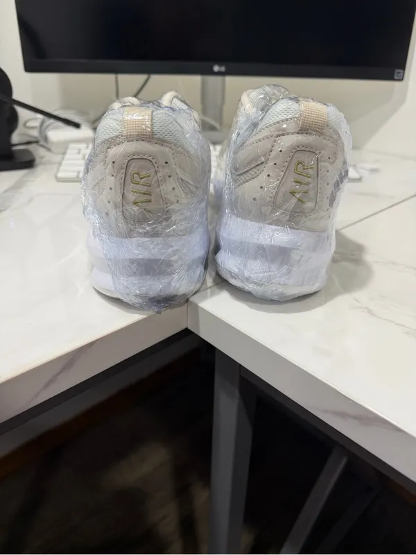 Nike Beige Athletic Sneakers with Gold Swoosh - Image 4