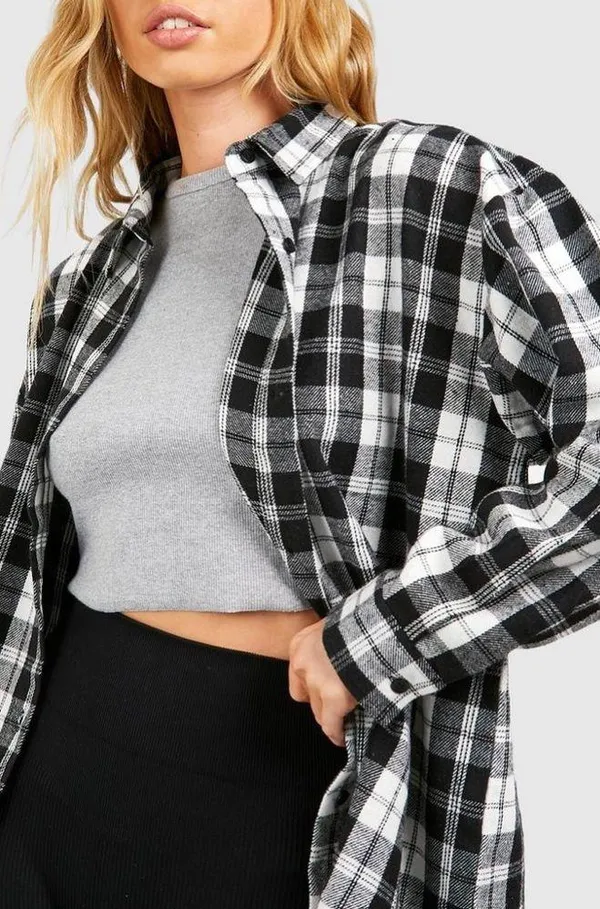Boohoo Black/White Flannel Oversized Shirt, Size XL New w/Tag - Image 3