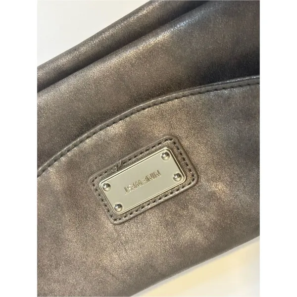 Nine West Silver Gray Fold-Over Crossbody Bag with Silver Chain Strap - Image 3