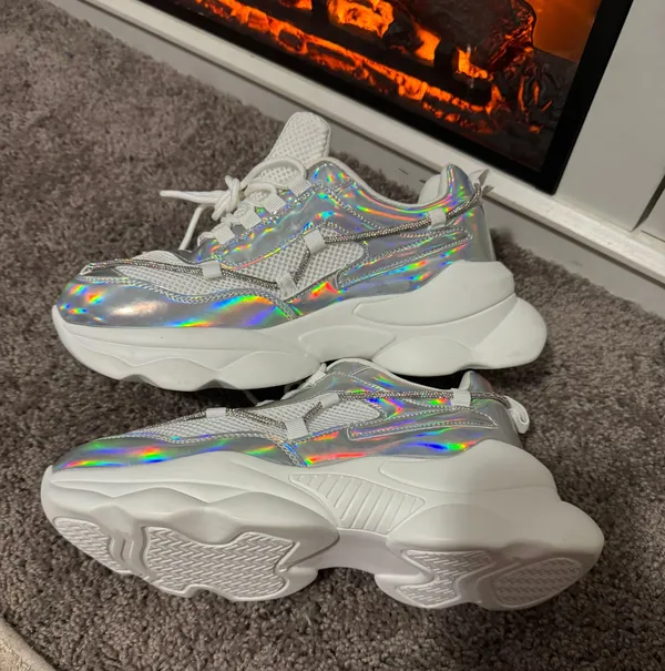 Max Rave Holographic rave sneakers - Image 2