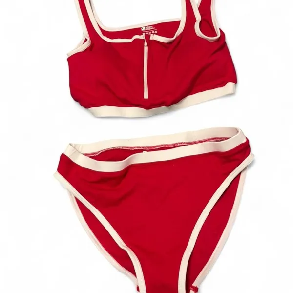 red sporty bikini set ❤️🔥 contrast‎ trim two piece with zip front top - Image 2