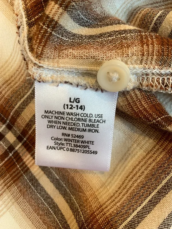 Time and Tru Women’s Large Brown Plaid Long Sleeve Lightweight Button-Up Shirt - Image 7