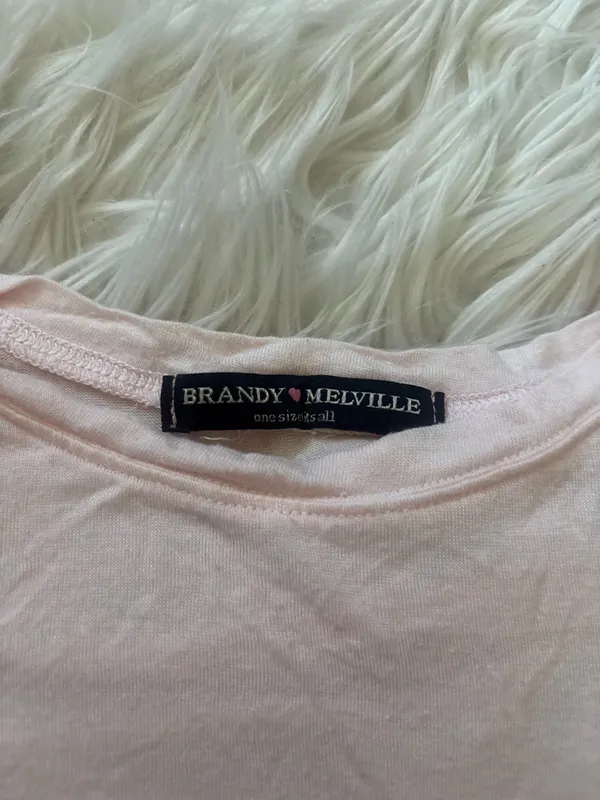 Brandy Melville Pink Knit Solid Round Neck Cap Sleeve T-Shirt One Size - Image 2