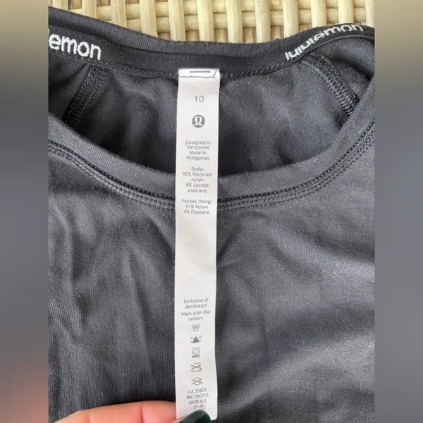 Lululemon It’s Rulu Long‎ Sleeve black Shirt 10 Athleisure streetwear workout - Image 5