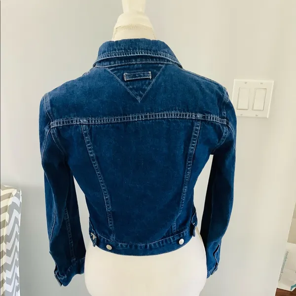 Tommy Hilfiger Nice Denim jacket EUC 💙 - Image 3