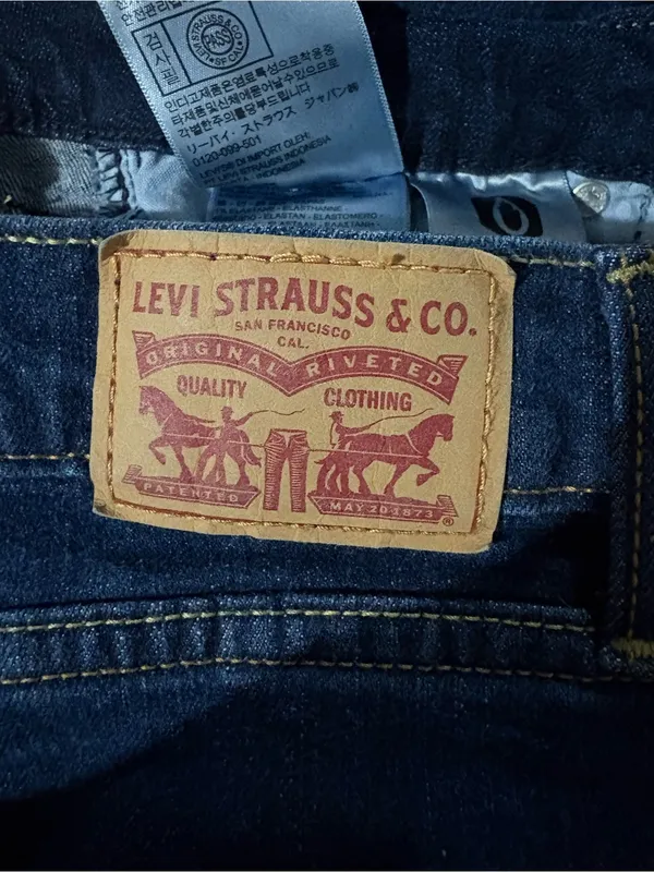 Levi’s 505 Straight Jeans | Size: 10 - Image 5