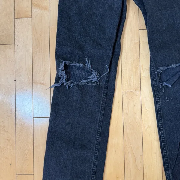 Abercrombie & Fitch 90s Straight Ultra High Rise Black Denim Distressed Jeans 26 - Image 4