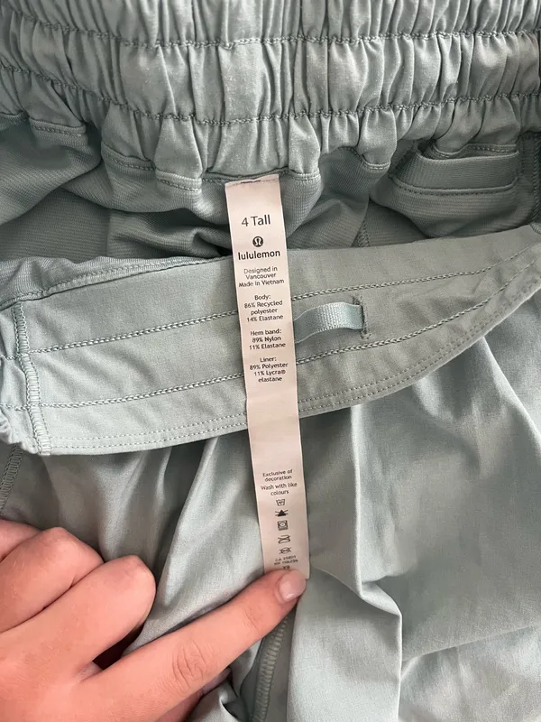 Lululemon Hotty Hot Shorts 4" - Image 4