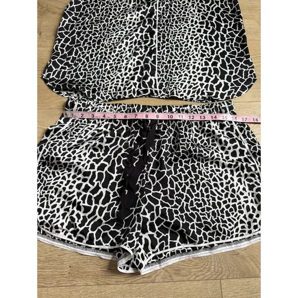 NWOT‎ Womens Loft black white leopard print satin button up shorts pajamas MP SP - Image 5