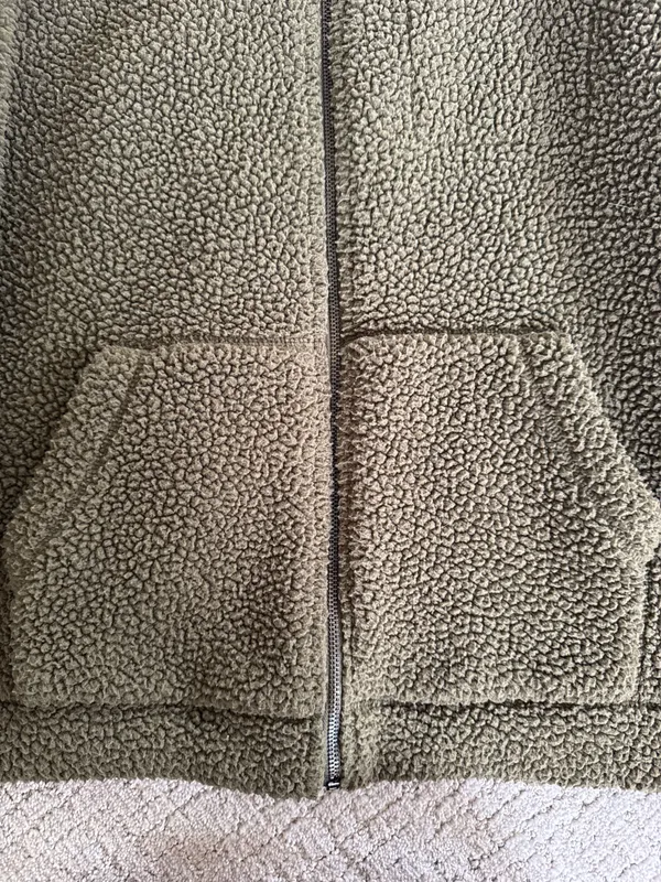 Banana Republic Olive Green Sherpa Zip-Up - Image 5