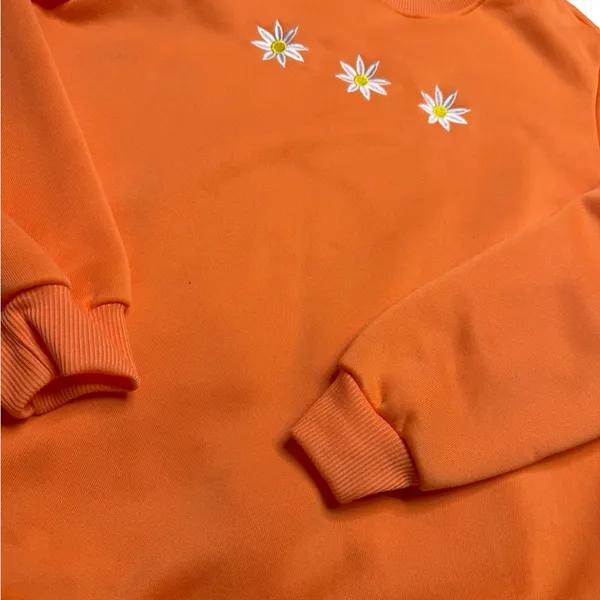 ✨🧡 Shein Orange Daisy Embroidered‎ Crewneck Sweatshirt XL 🧡✨ - Image 2