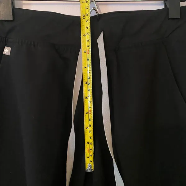 FIGS Black Zamora Jogger Scrub Pants Uniform Nurse Dr Women's size Medium Petite - Image 7