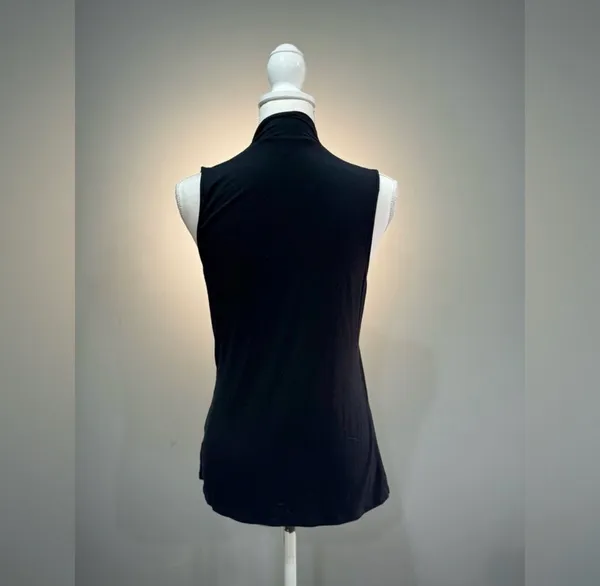 Black Express Sleeveless Mock Neck Blouse Size L EUC - Image 2