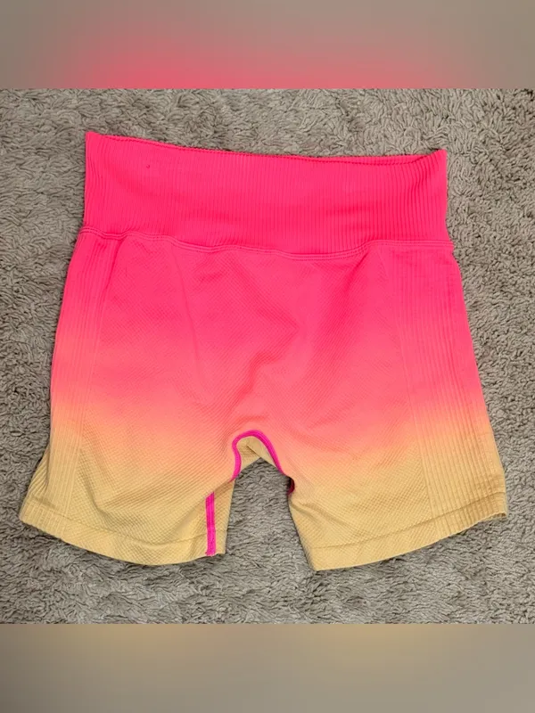 PINK Ombré high waisted shorts size S - Image 4