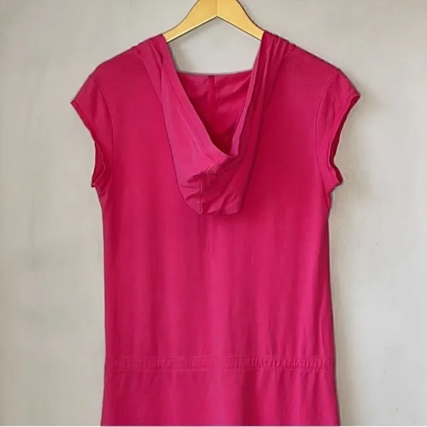 Patagonia Women's Fuchsia Hooded Sweatshirt - Image 4