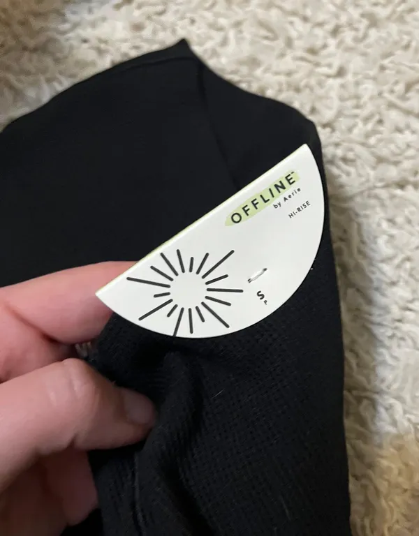 Aerie Offline By Black Waffle Print Cross Over Leggings Size Small - Image 3