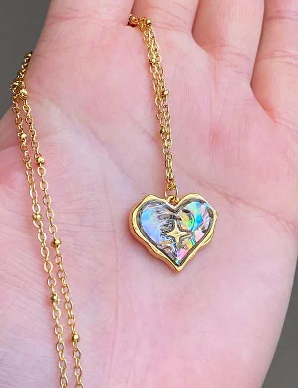 Handmade gold tone stainless steel heart sparkle shell necklace🐚⭐️🌀 - Image 5