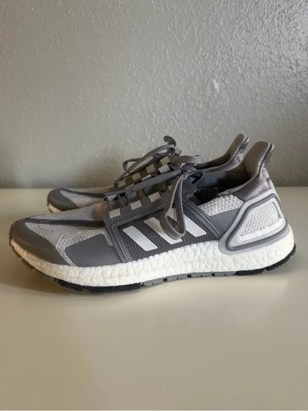 Adidas Women's Ultraboost DNA City Xplorer Grey Outdoor Trail Shoes Size 8.5 - Image 2
