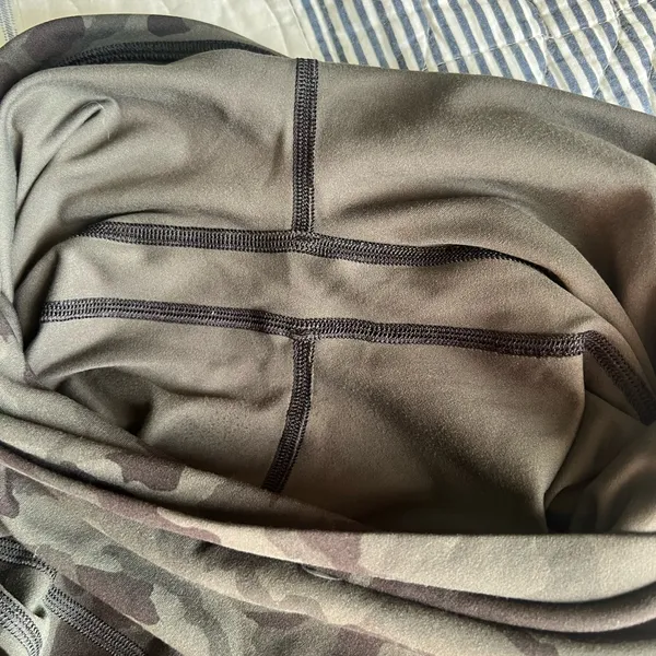 Lululemon Align Camo Leggings sz6 - Image 5