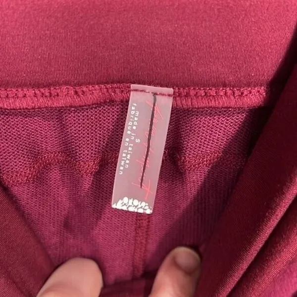 new Free People Stirrups High Waist Fleece Leggings Small Burgundy Micro fleece - Image 3