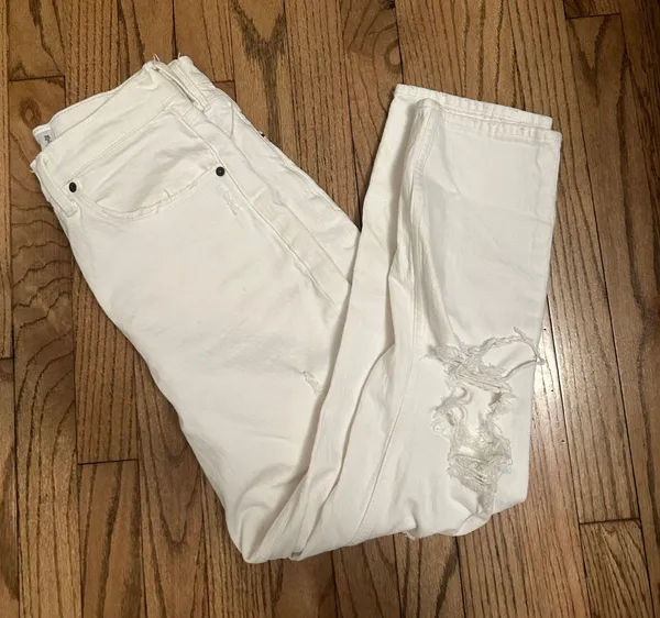 Abercrombie & Fitch White Jeans - Image 4