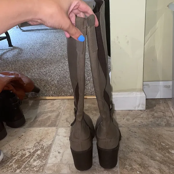 Women’s Rue21 High Heel Boots - Image 4