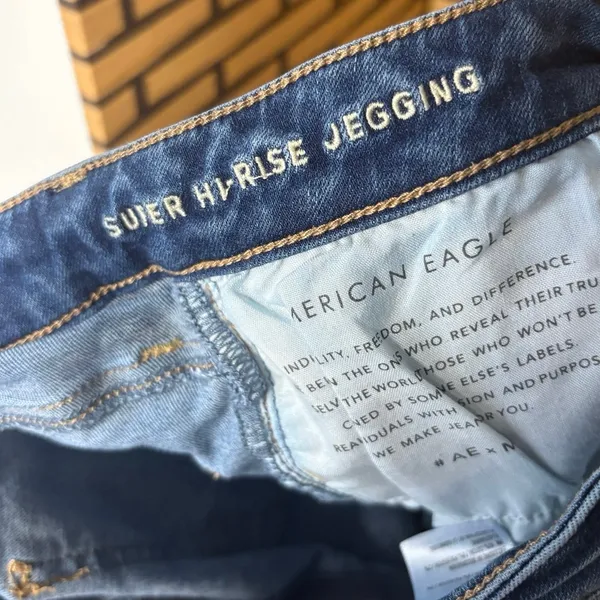 American Eagle‎ Super Hi-Rise Jeggings Size 6 - Image 10