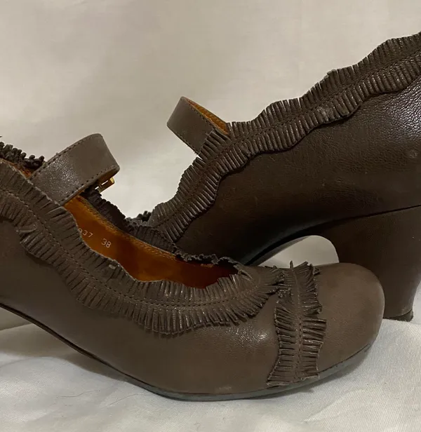 Chie Mihara Leather Vintage Looking Heels - Image 6
