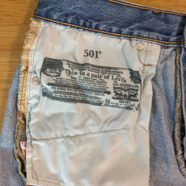 Levi’s 501 distressed Jean shorts button fly 29 medium wash - Image 4