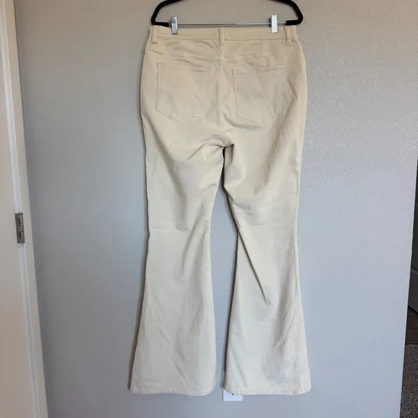 DL1961 Rachel Flare Ultra High Rise Instasculpt Corduroy Pants Eggshell 32 - Image 2