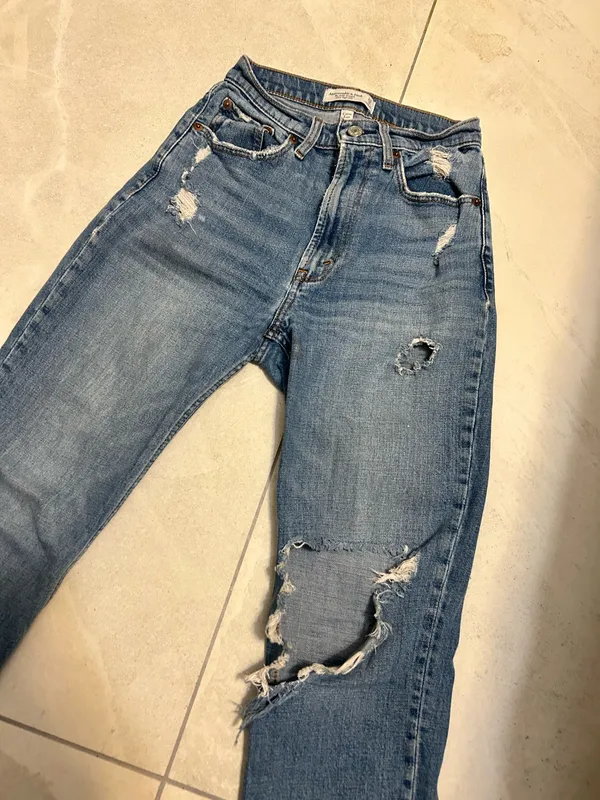 Abercrombie Ankle Straight Ultra High-Rise Jeans Curve - Image 2