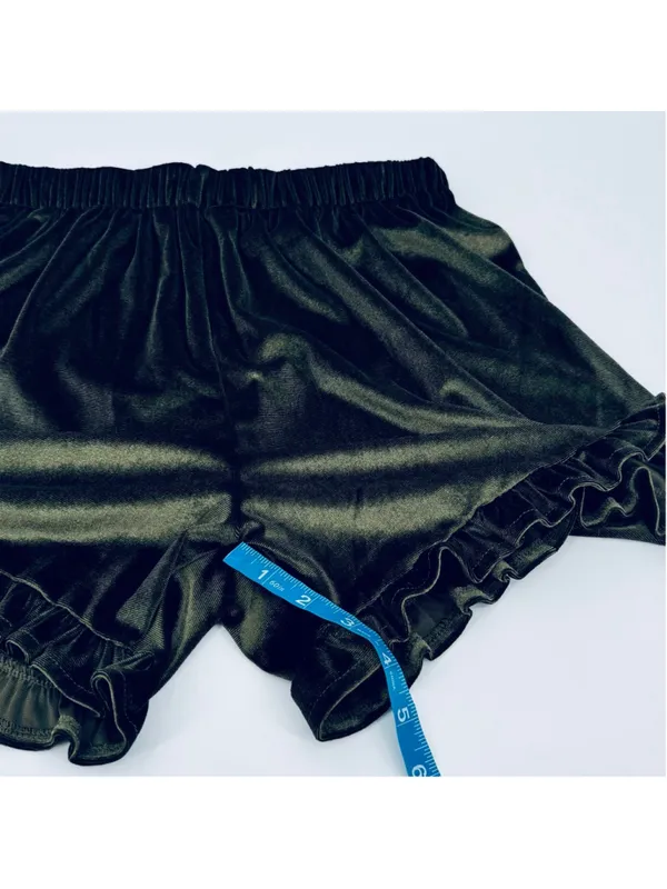 NWT Violet & Brooks Green Velvet Ruffle Pajama Set M/L Top Shorts - Image 9