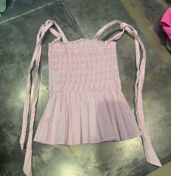 Pink Lilly Pulitzer Top - Image 4
