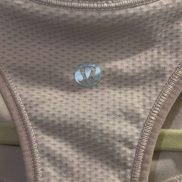 ✨Lululemon Ebb to Train Porcelain Pink Sz 4 Bra *Medium Support✨ - Image 8